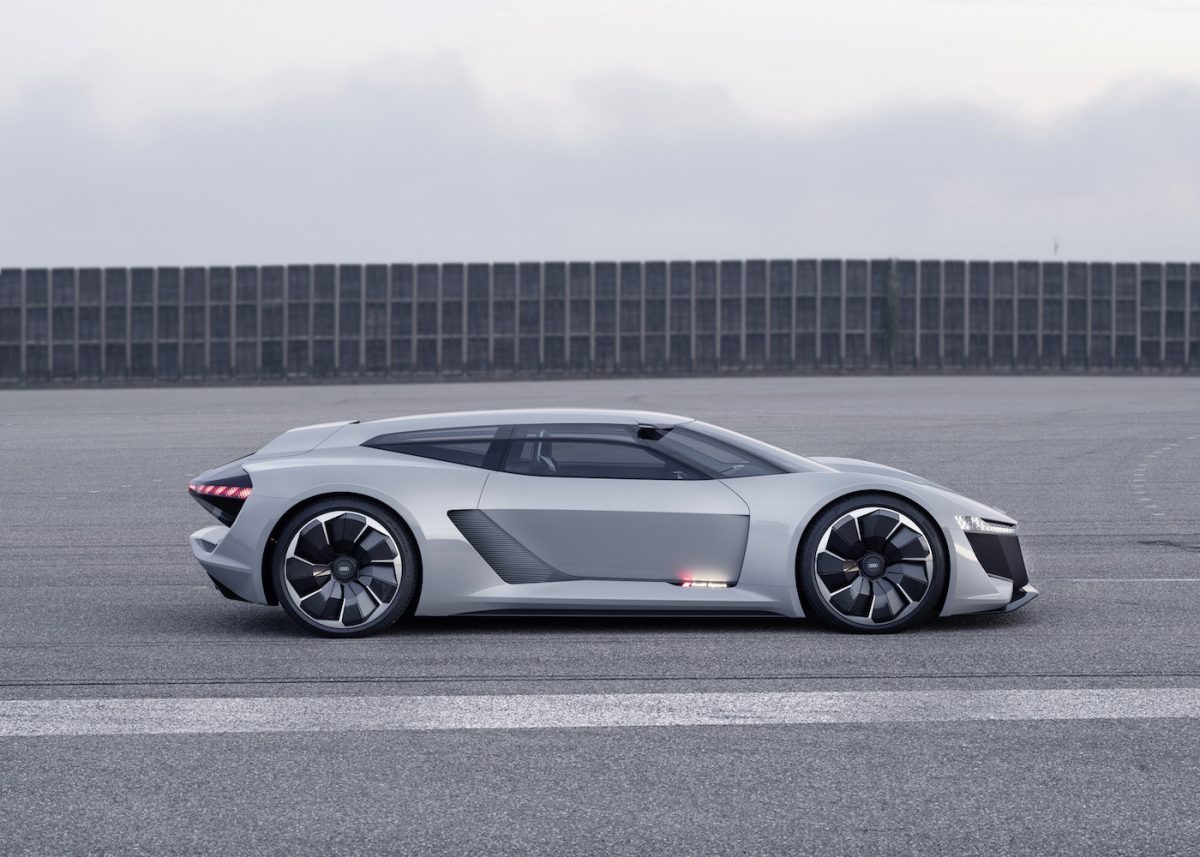 Ein Supersportwagen unter Starkstrom: Die Studie Audi PB18 e-tron
