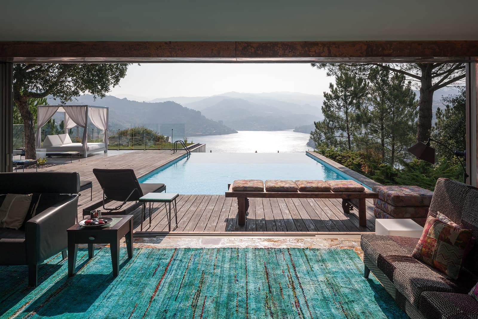 House in Duero Valley by MJARC Architects 03