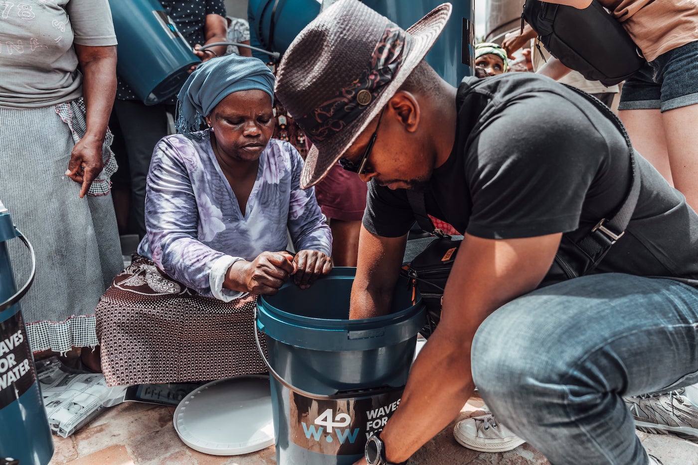 Clean Water for Langrug: How Influencers are Helping Charities to Make a Difference 31