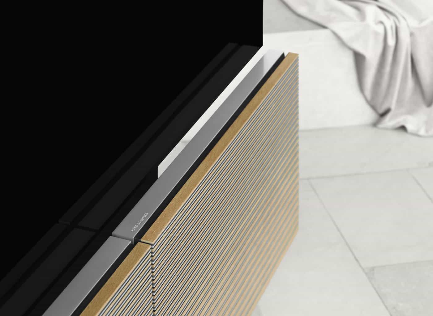 B&O Beovison Harmony TV: Lautsprecher klappen wie Flügel aus