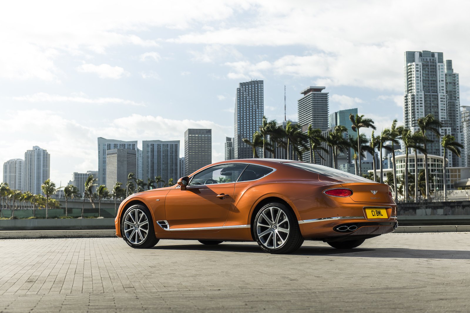 Elegant und handgefertigt: Der neue Bentley GT V8 Convertible und Continental GT V8 11