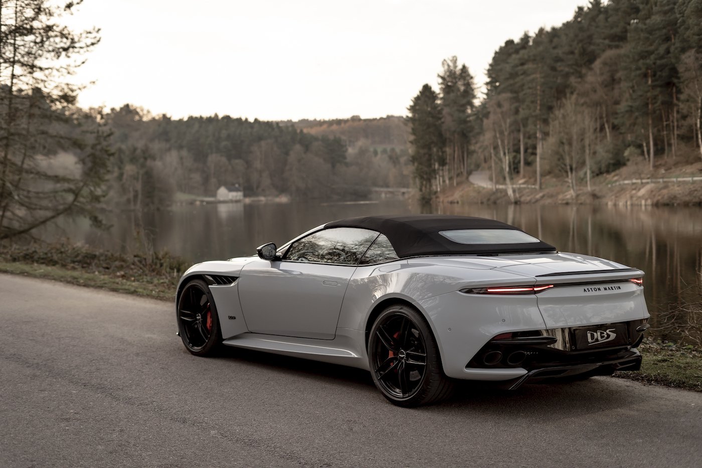 Aston Martin DBS Superleggera Volante: Ein Supersport-Cabrio mit 725 PS