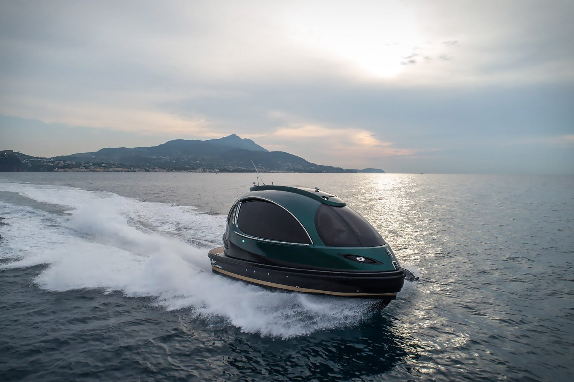 Ein perfektes Spielzeug für den Sommer: Das Jet Capsule Royal Version 011 Motorboot 5