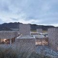 Das Redstone House: Eine moderen Festung in der Mongolei