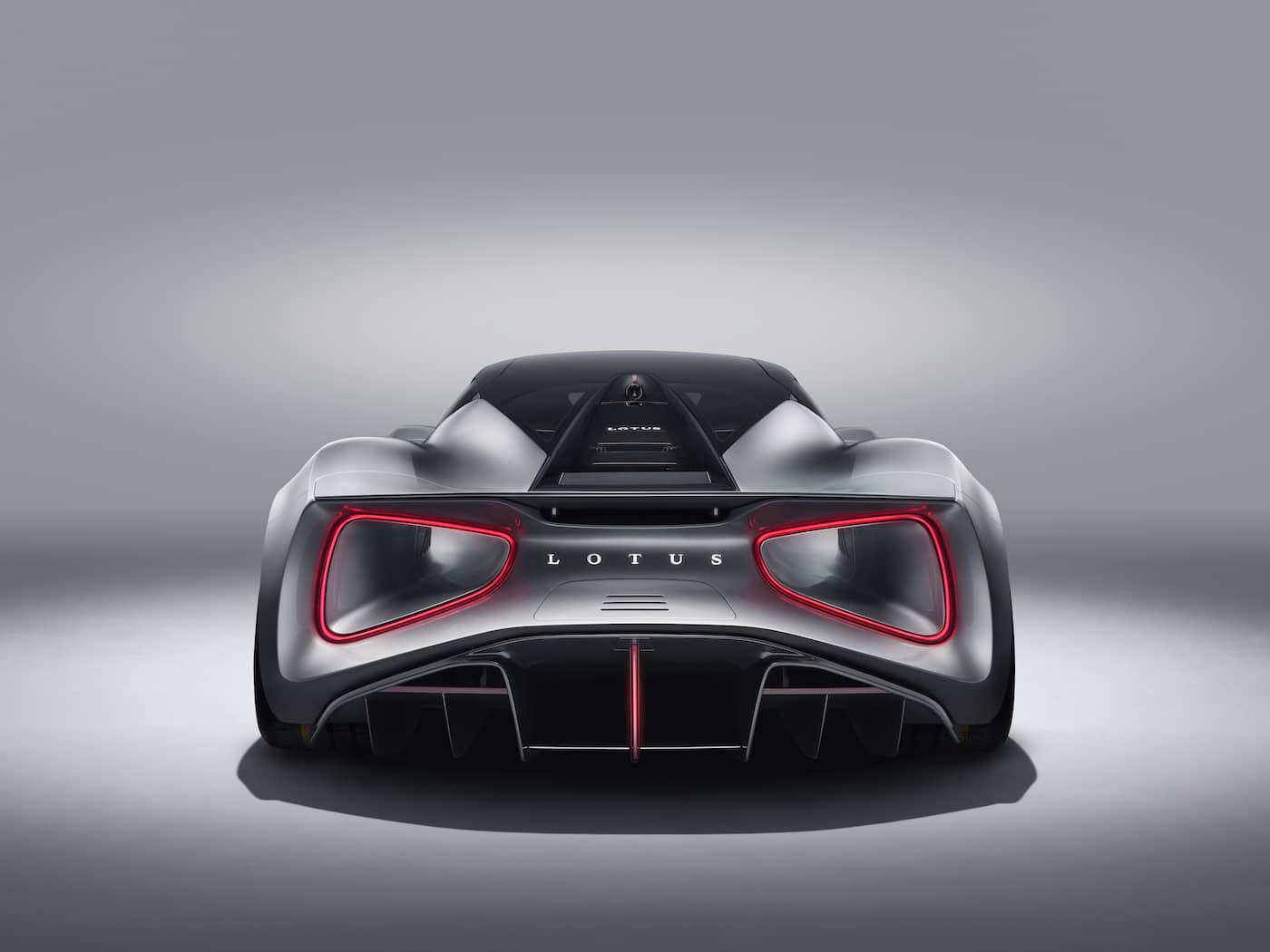 Lotus präsentiert ein neues elektrisches HyperCar 4