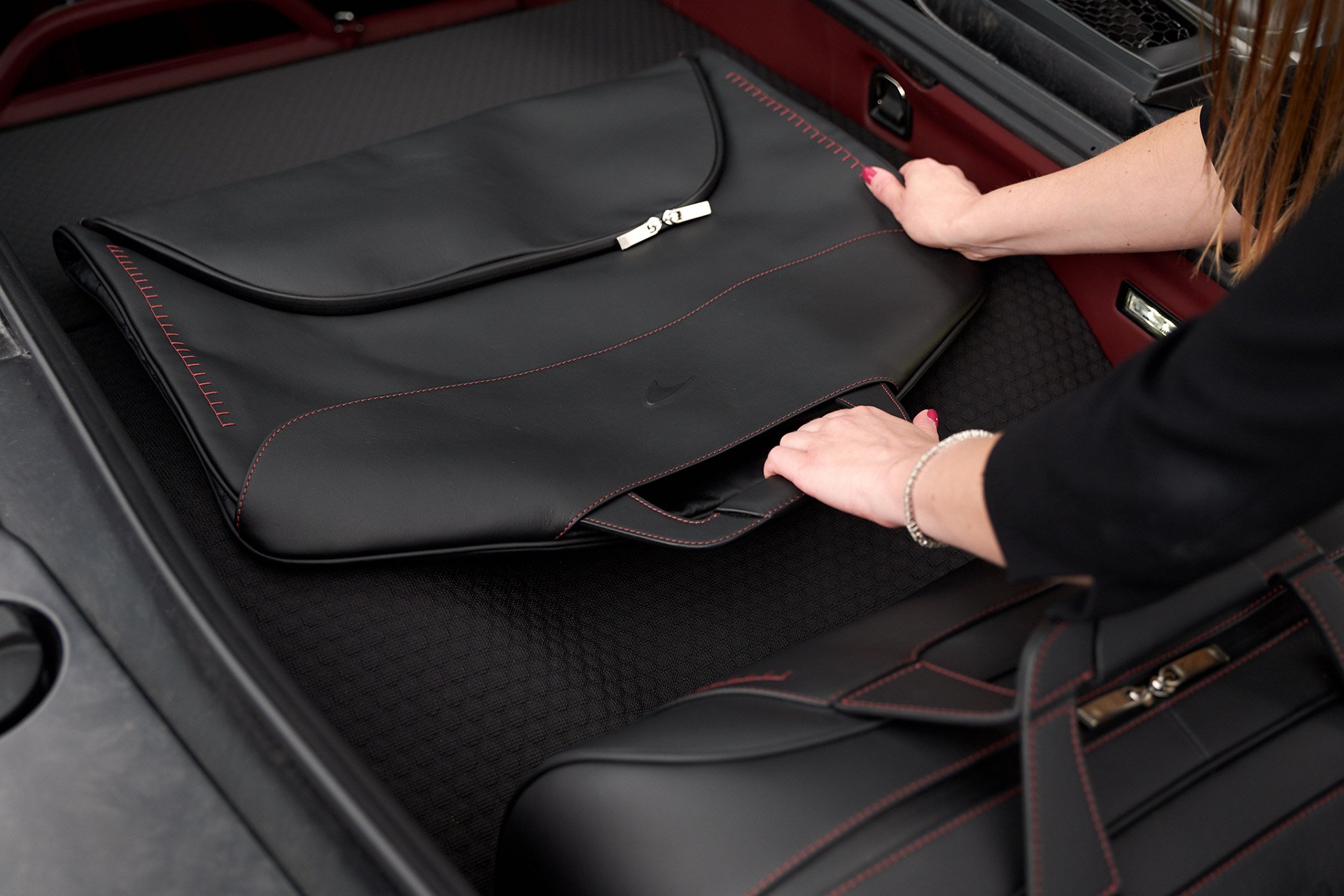 Gut verpackt: Das exklusive McLaren GT Kofferset für 15.400 Dollar 3