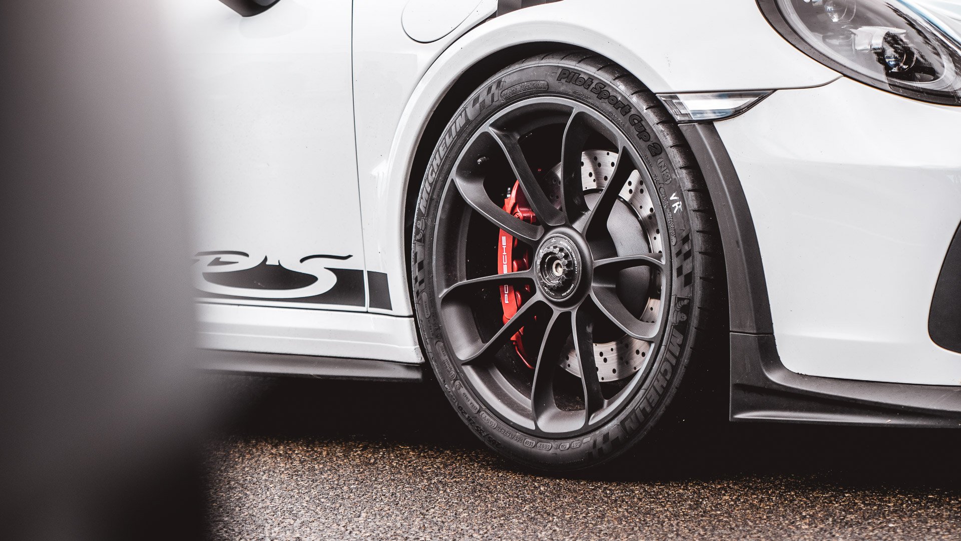Michelins Semi-Slicks im Test: Cup 2 vs. Cup 2 R 6