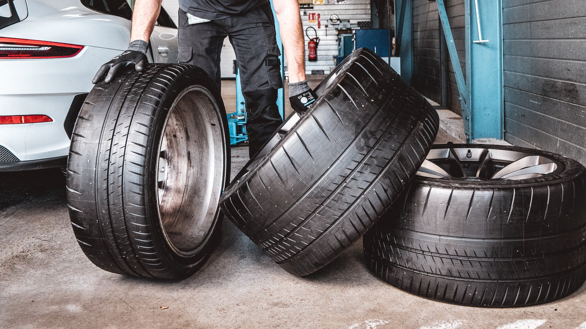 Michelins Semi-Slicks im Test: Cup 2 vs. Cup 2 R 9
