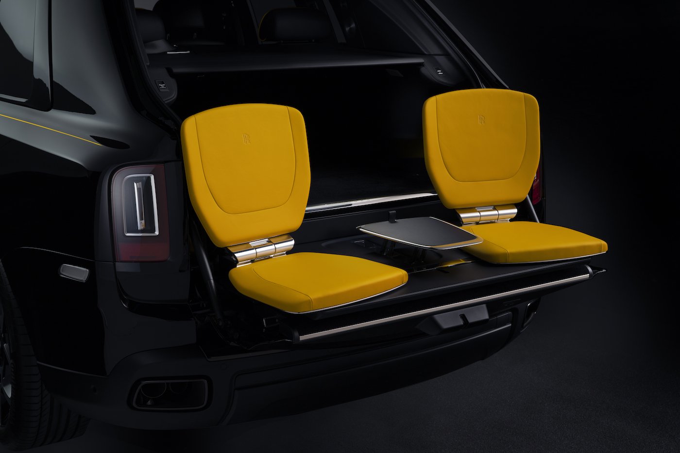 Rolls-Royce Cullinan Black Badge: Stärker als stark, schwärzer als die Nacht 4