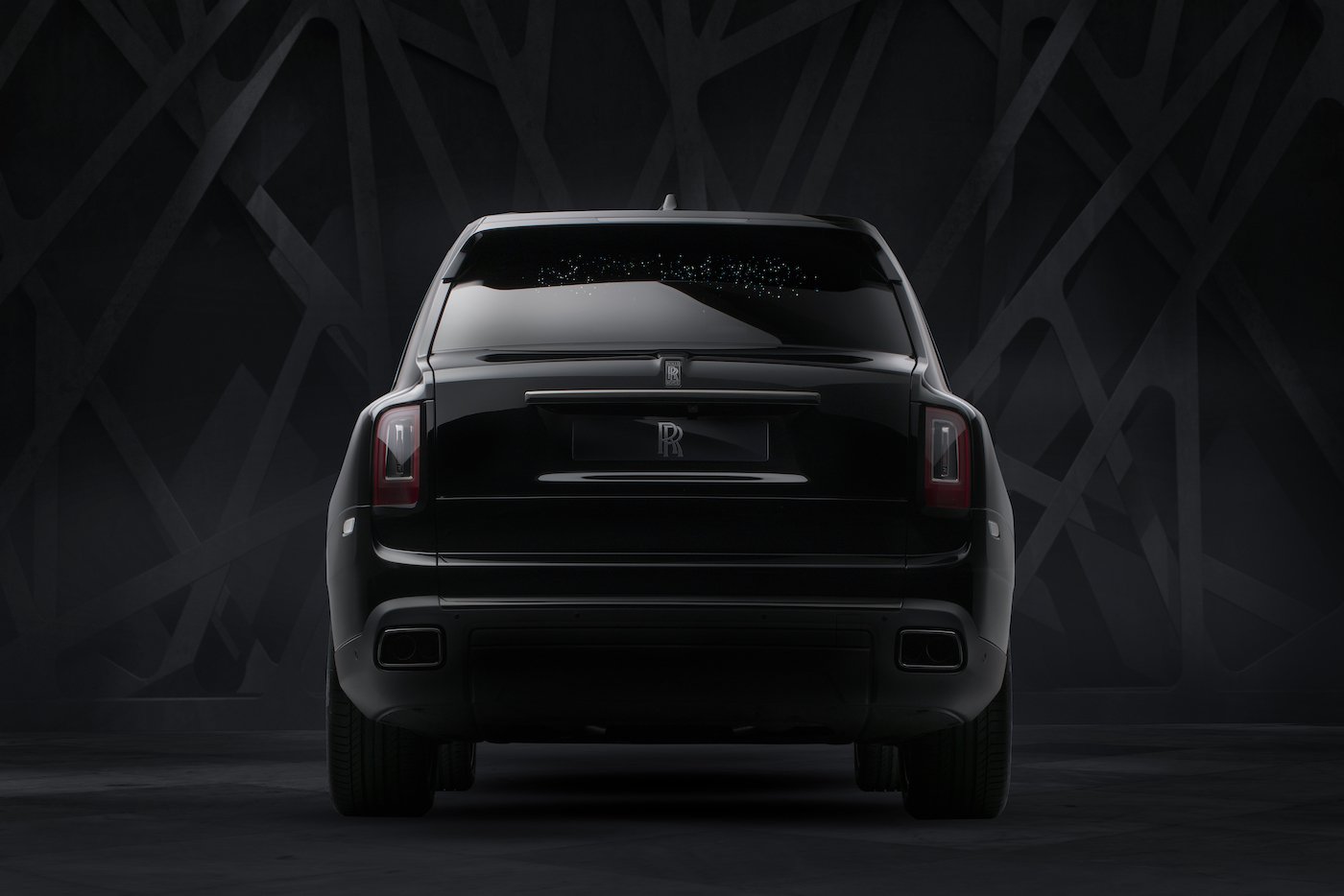 Rolls-Royce Cullinan Black Badge: Stärker als stark, schwärzer als die Nacht 5