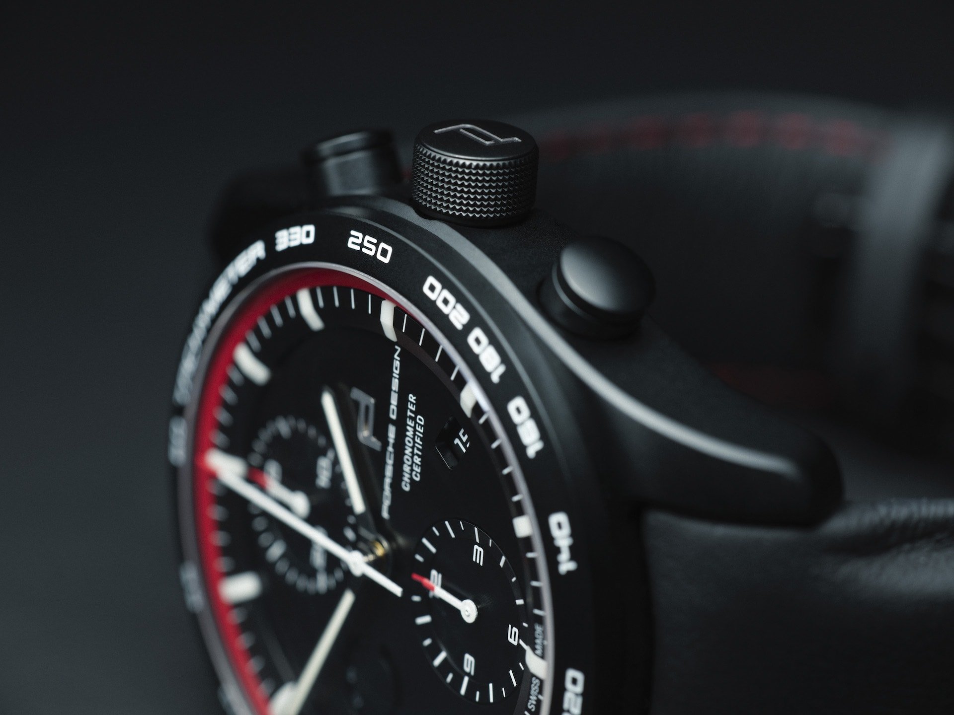 Porsche Design präsentiert einzigartiges custom-built Timepieces Programm 9
