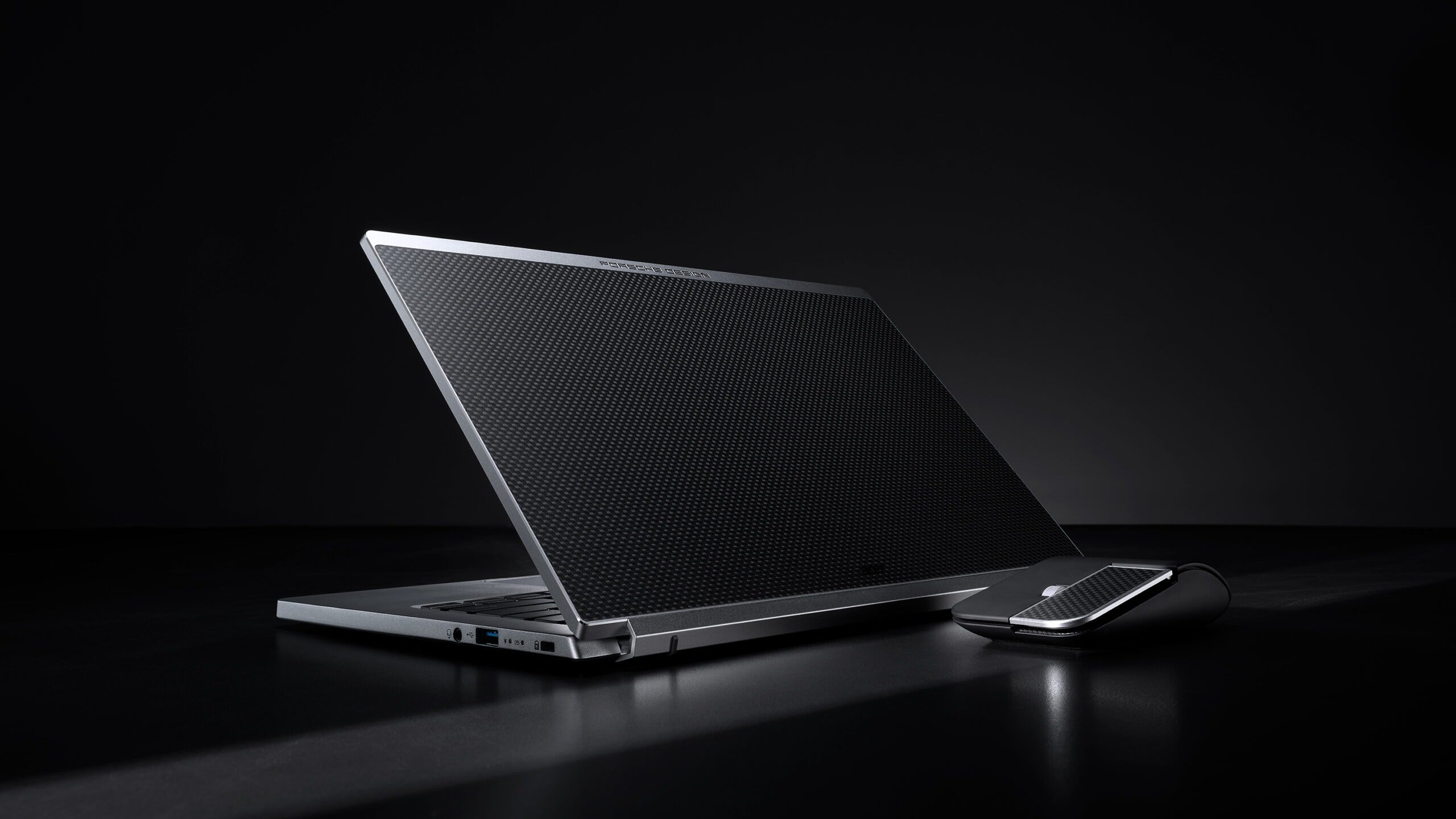 High End Elegance: The Porsche Design Acer Book RS 1